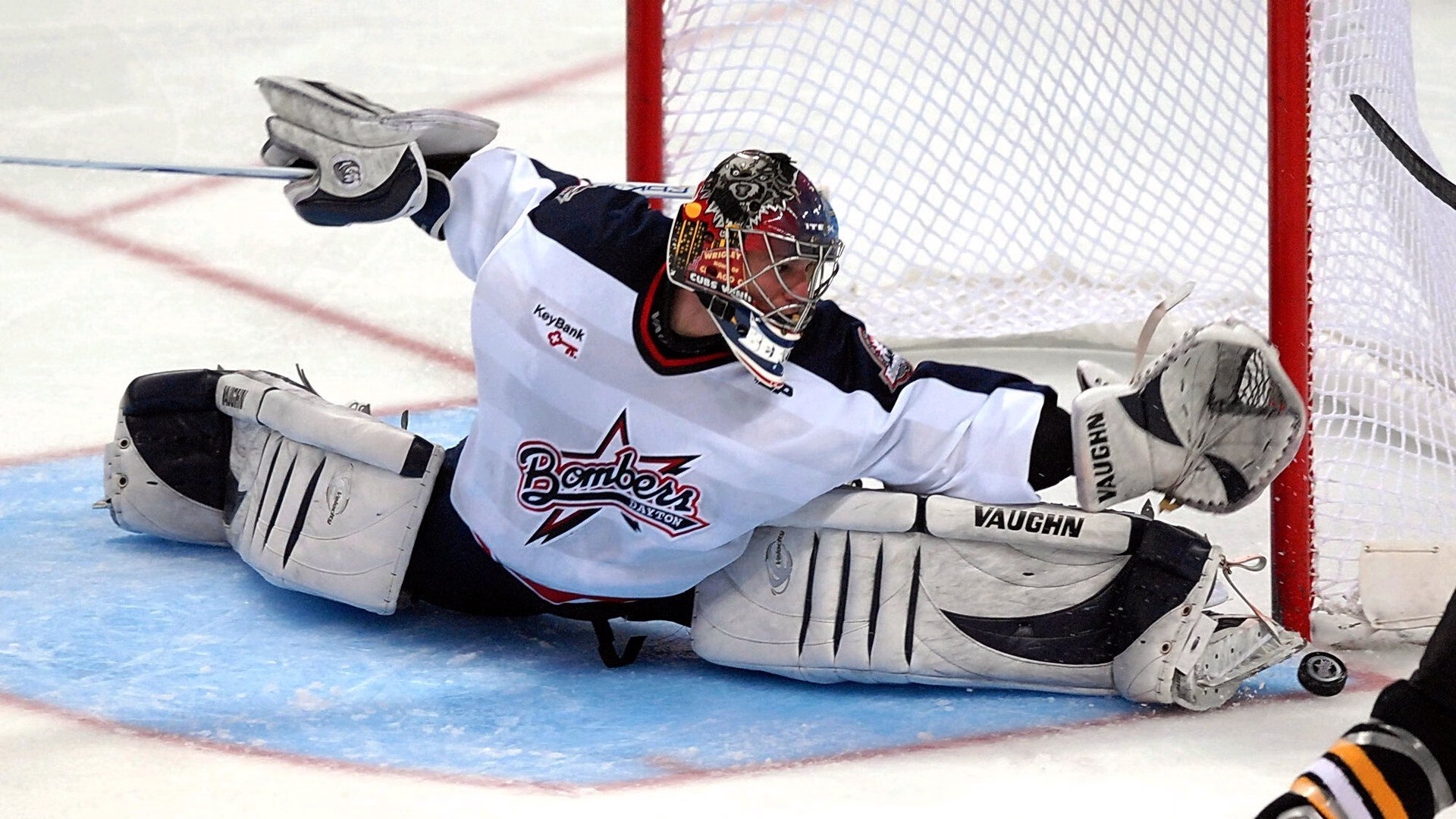 九游体育官网-教练组与球员关系密切，促进团队凝聚力，专业的教练员团队